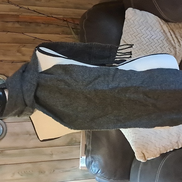 Polo Ralph Lauren Lambswool Reversible Plaid Fringe Scarf Black Gray Purple - Picture 6 of 8